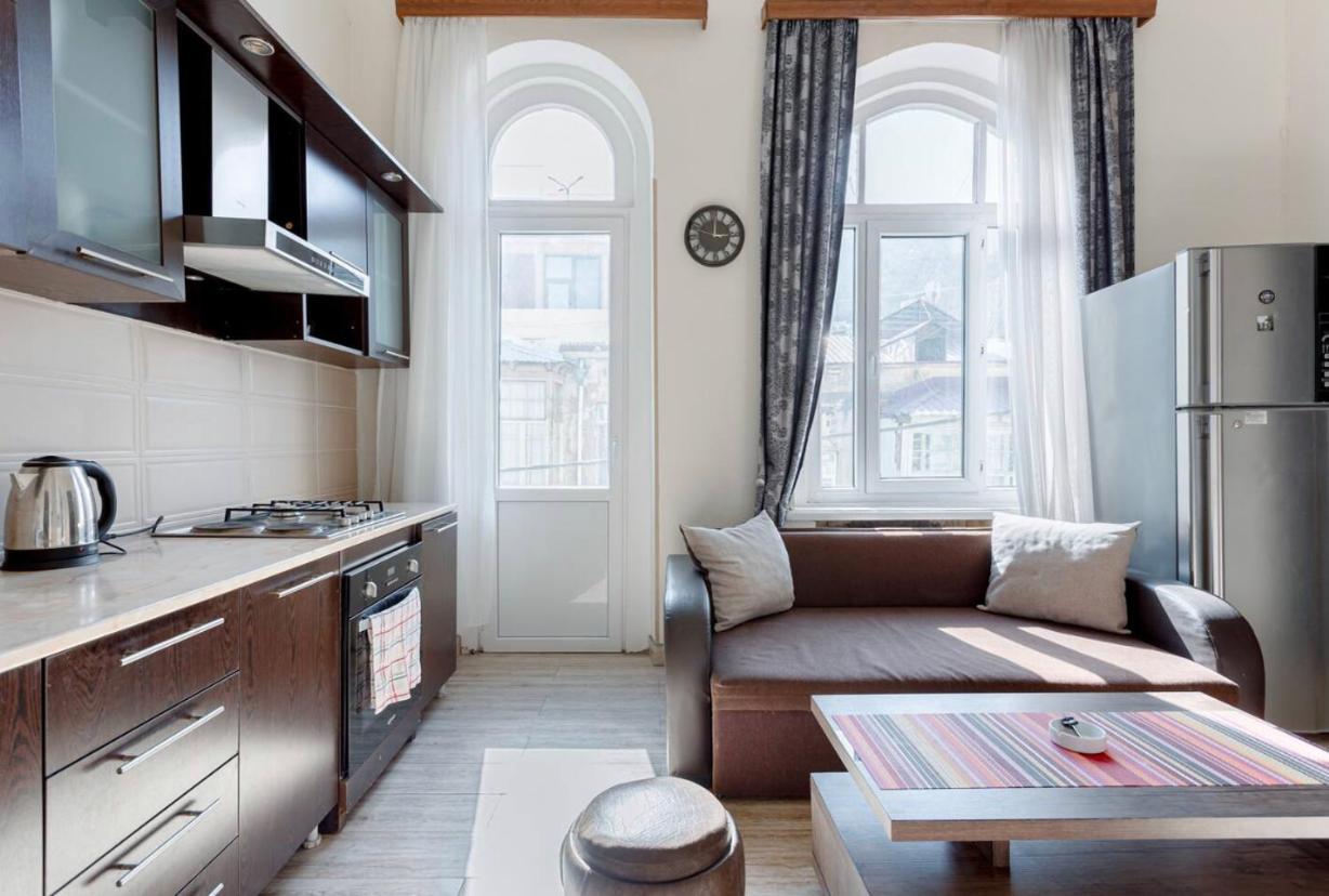 Central Location King Size Bed 트빌리시 외부 사진