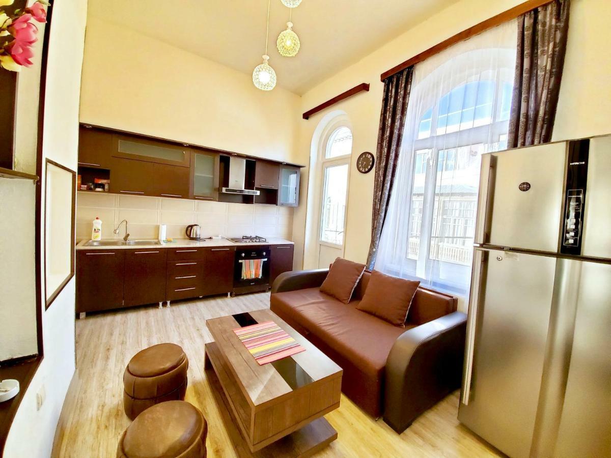 Central Location King Size Bed 트빌리시 외부 사진